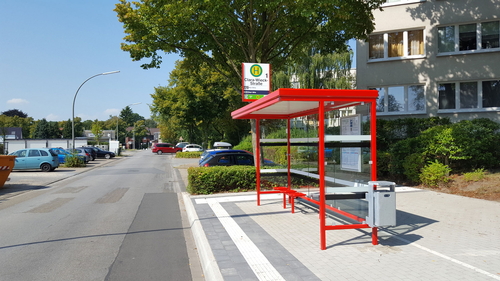 Die Gestaltung orientiert sich an den bisherigen Fahrgastunterständen, wie hier an der Clara-Wieck-Straße in Marl.